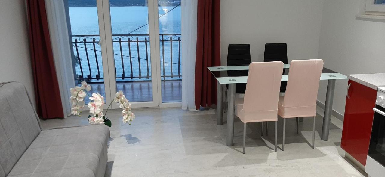 Appartamento Marin I Vinka Traù Esterno foto