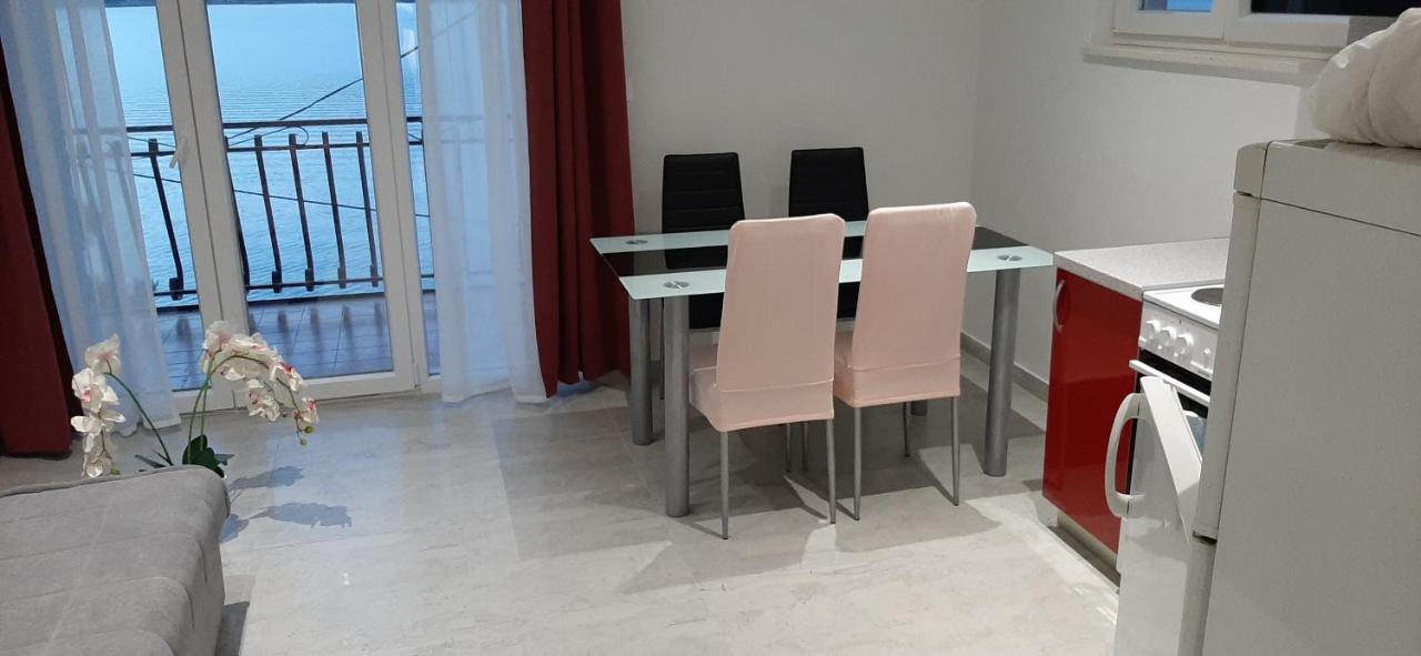 Appartamento Marin I Vinka Traù Esterno foto